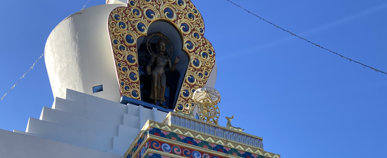 drala-mountian-authentic-presence-stupa