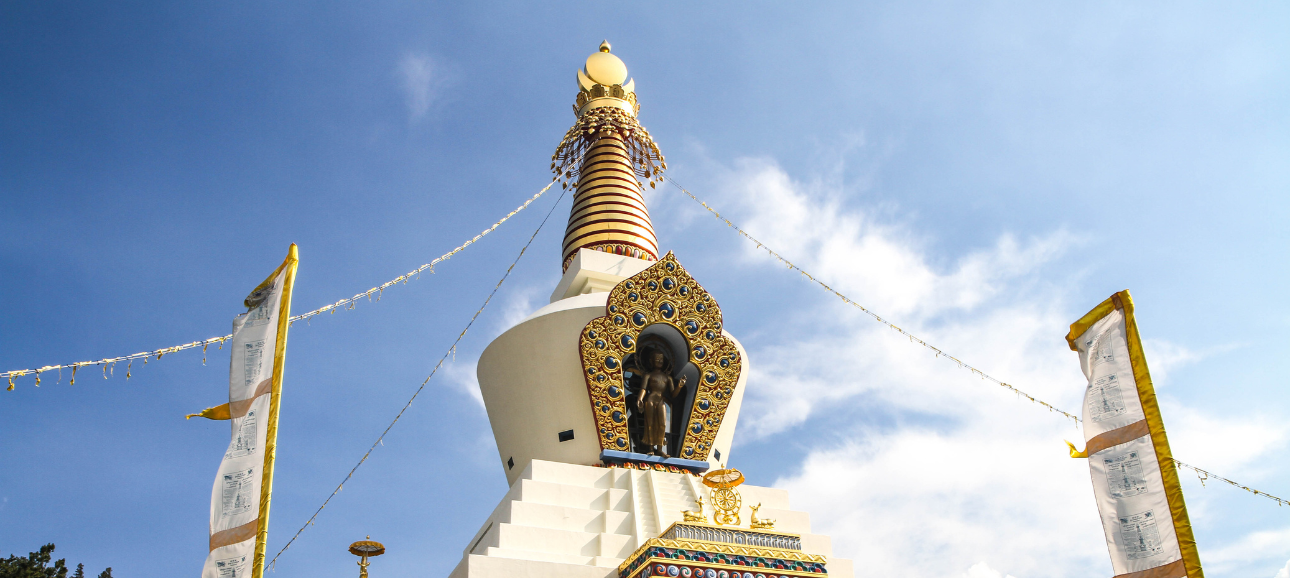 Buddhism Foremothers About the Retreat